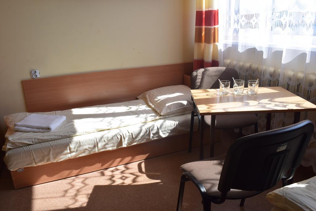 Hostel Dom Studencki Atol *